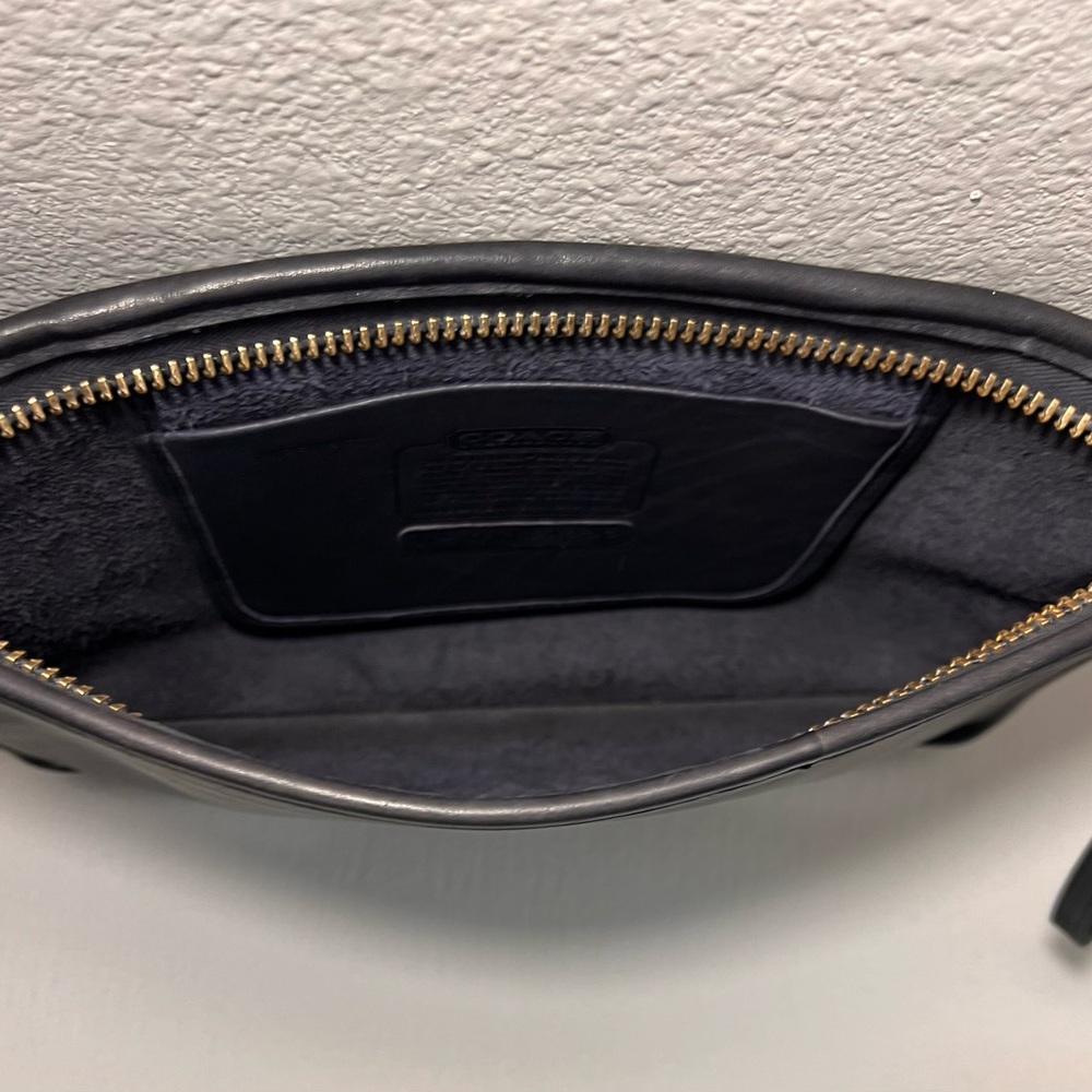 Vintage Coach Zippered Wristlet Clutch - Picture 7 of 11